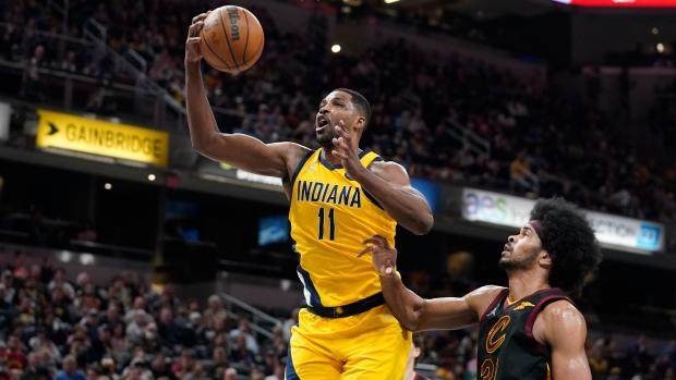 1645091075379070050.jpg tristan-thompson.jpg